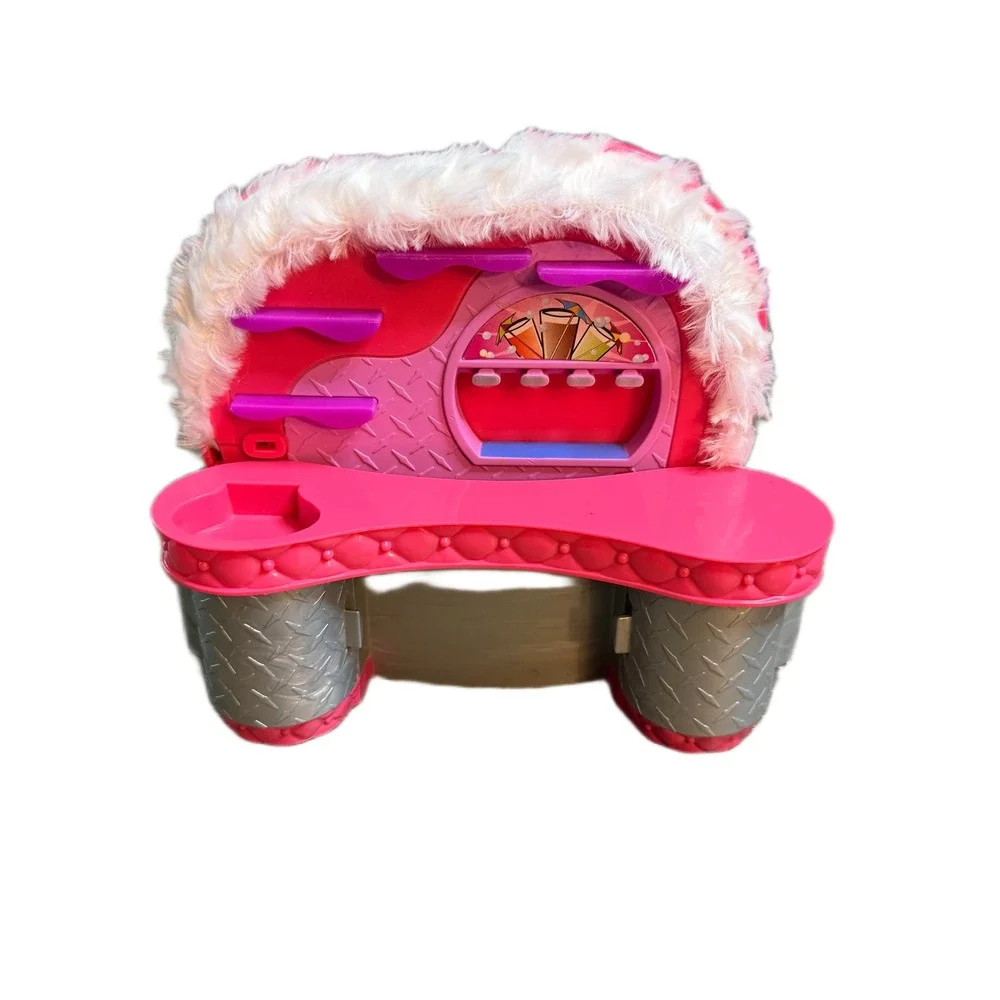 Polly Pocket Club Groove Beauty Bar Playset Faux Fur Trim Smoothie Station Toy